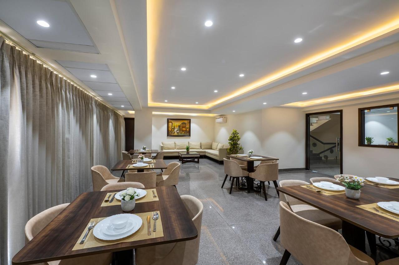Palm Stay - Studios & Rooms ชัยปุระ ภายนอก รูปภาพ