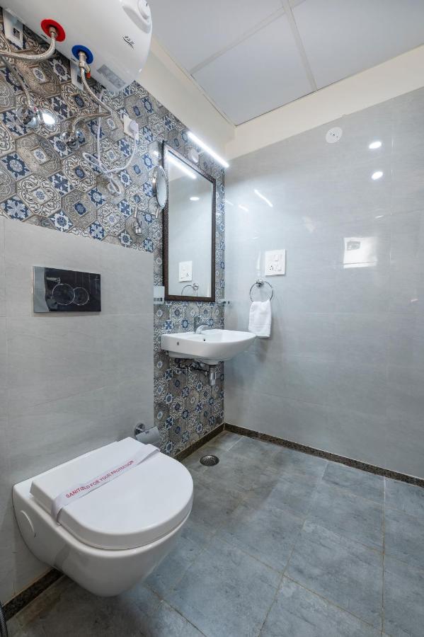 Palm Stay - Studios & Rooms ชัยปุระ ภายนอก รูปภาพ