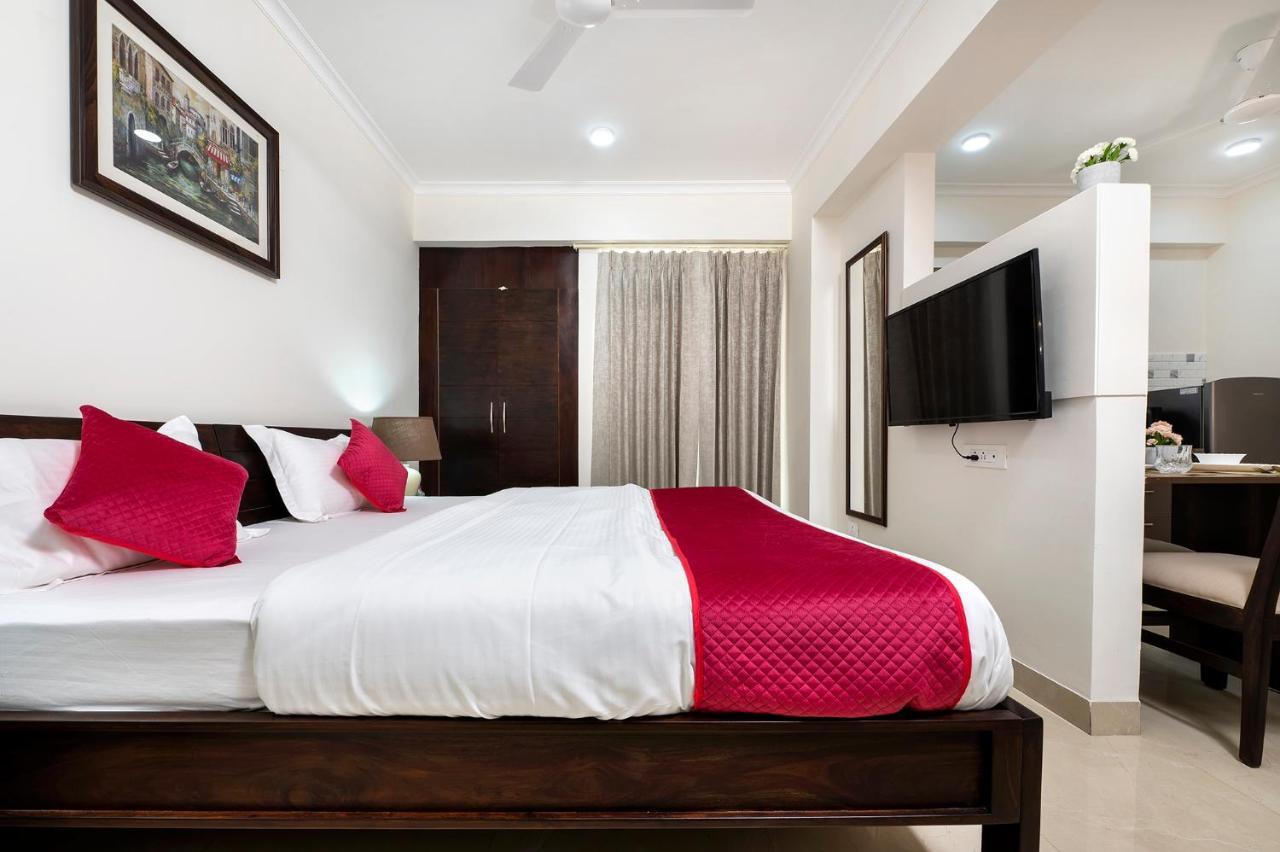 Palm Stay - Studios & Rooms ชัยปุระ ภายนอก รูปภาพ