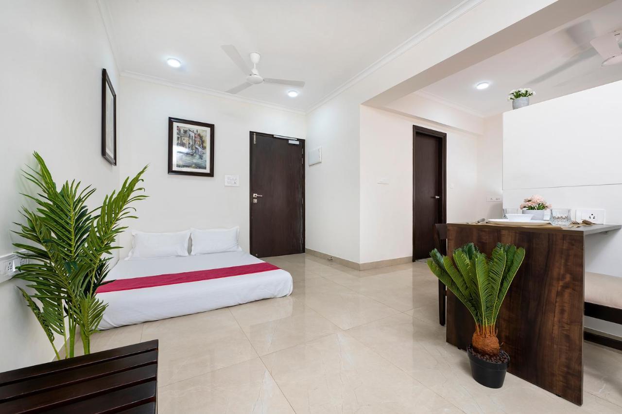 Palm Stay - Studios & Rooms ชัยปุระ ภายนอก รูปภาพ